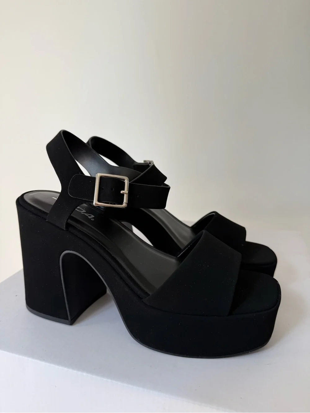 Soda New Launch Black Platform Chunky High Heeled Size 8 Sandal #Lux-SH-1